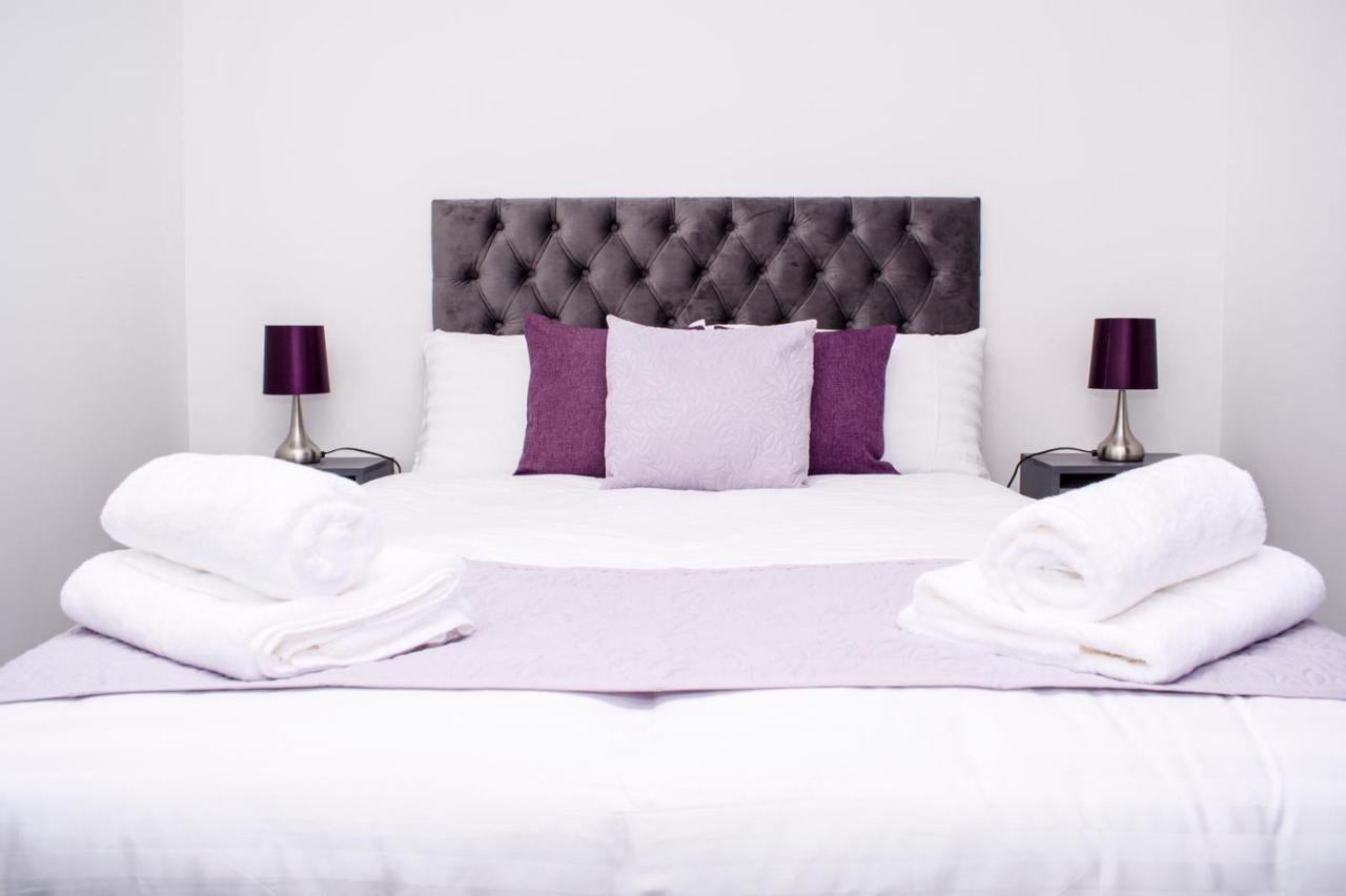Homestay In Birmingham Sleeps 8 - Free Parking & Wifi Kültér fotó