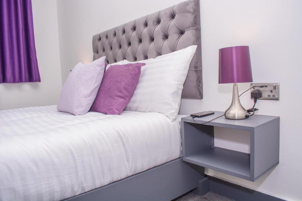 Homestay In Birmingham Sleeps 8 - Free Parking & Wifi Kültér fotó
